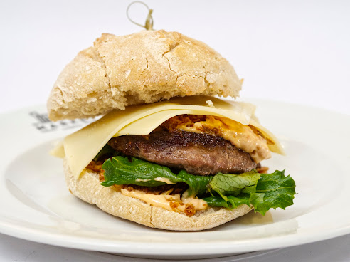 Miguel Castro e Silva by null