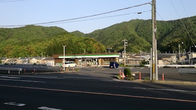 ファミリーマート 舞鶴天台店