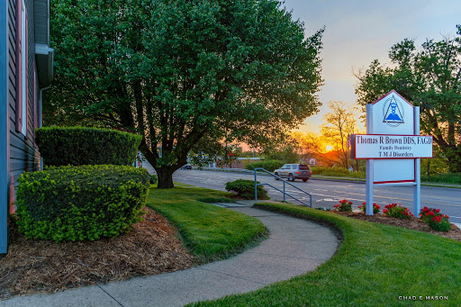 Dr. Thomas Brown DDS - Visual