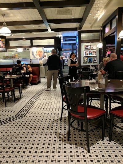 Photos of Carnegie Deli