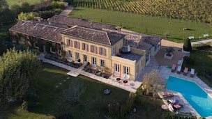 Photo n°35 de Château du Palanquey & Spa à Sainte-Colombe (Chambre d'hôtes)