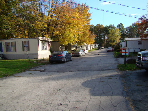 Pin Oaks Mobile Home Park