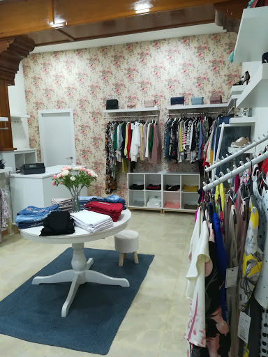 Mía moda y complementos - Visual