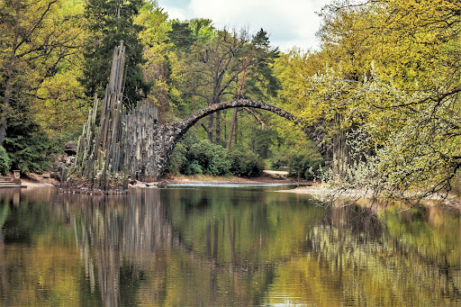 The Devil's Bridge - Visual
