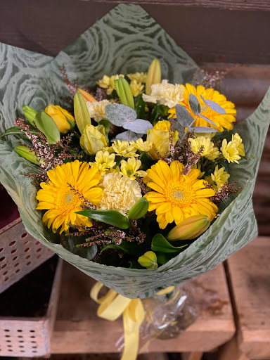 Myrtleford & Bright L'Amour Florist - Thumbnail