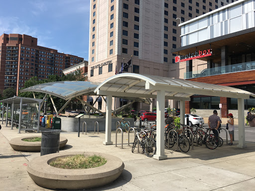 Pentagon City Metro Station Gallery - United States