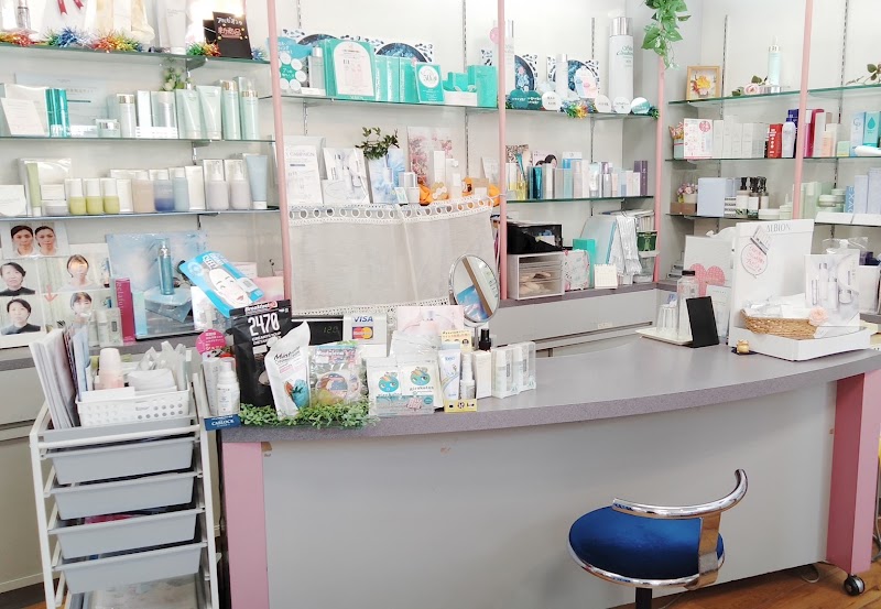 目元・口元のたるみ&眉間シワ改善専門サロン