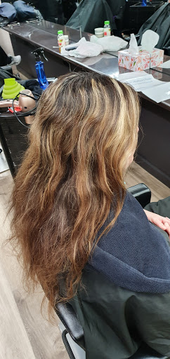 Zest Hairstylists
