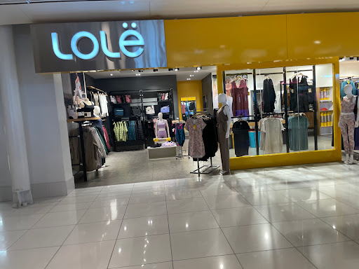 Lolë - Visual