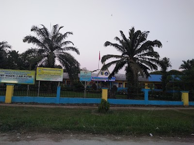 Photos of SMPN 3 Air Putih