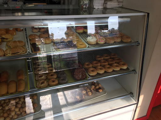Dee Dee Donut - United States