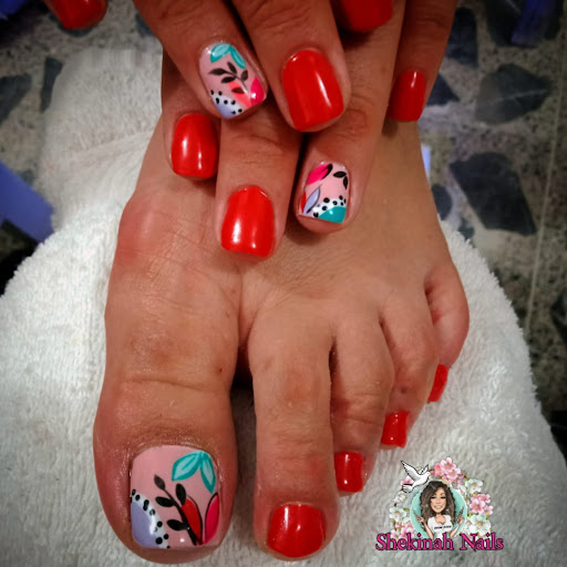 Manicura y pedicura "Rosy" - Thumbnail