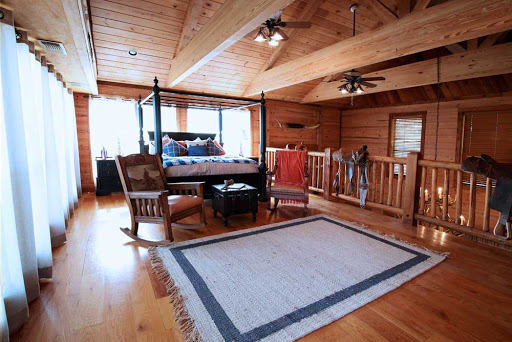 Lucky Spur Ranch Retreat - Thumbnail