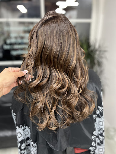 Miranda’s Beauty Salon & Makeup Studio Gallery - United States