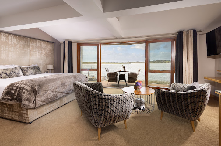 Wineport Lodge by null