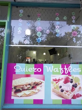 Quiero Waffles, Author: Adrián Zapata