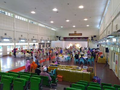 Dewan Majlis Daerah Besut, Jerteh Dewan Majlis Daerah Besut, Majlis Daerah Besut, 22200, Besut, Terengganu, Kampung Gong Kemuntong, 22000 Jerteh, Terengganu, Malaysia