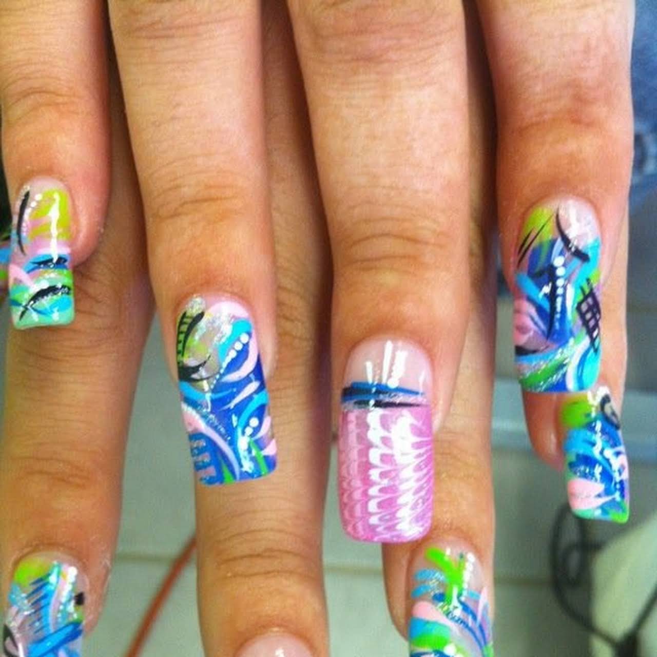 Happy Nails Nail Salon in Minneapolis