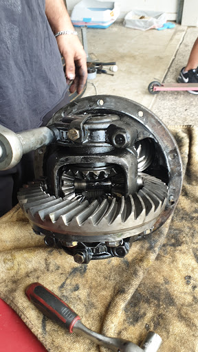 A1 Gearbox & Diff Centre - Thumbnail
