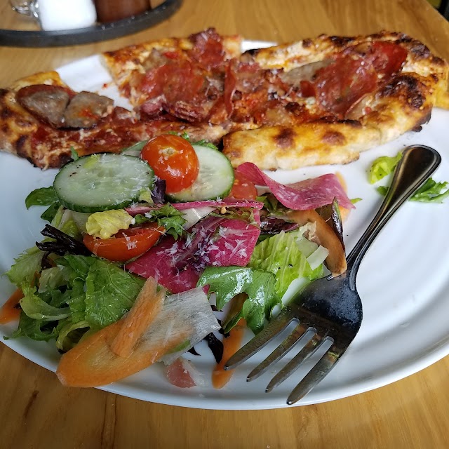 Pie Tap Pizza Workshop + Bar
