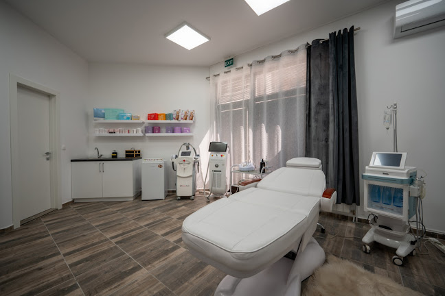 Comentarii opinii despre Luxury Beauty Salon