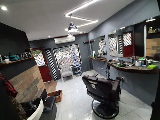 EL LEÑADOR BARBERSHOP