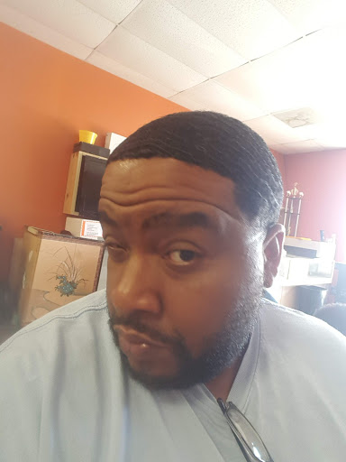 Platinum Kuts Barber And Beauty Salon - Thumbnail