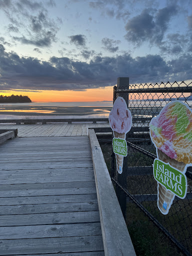 Coastal Cones Beachfront Ice Cream - Thumbnail