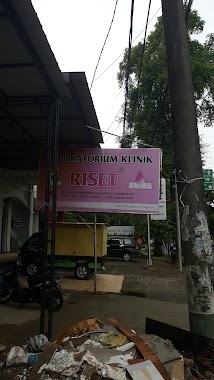 Laboratorium Klinik RISET, Author: Baihaqi usman