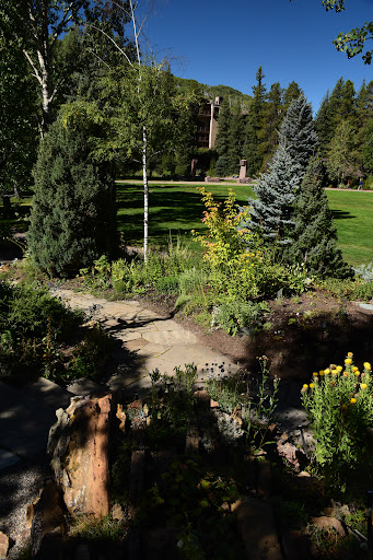 Ford Park Sculpture Garden - Thumbnail