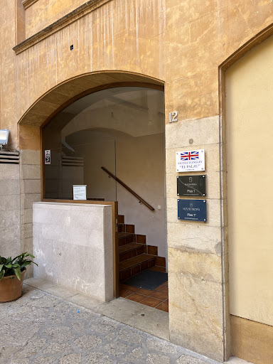 HOUSETROPÍA PSI REAL ESTATE PERSONAL SHOPPER AND LAWYER / HOUSE HUNTER