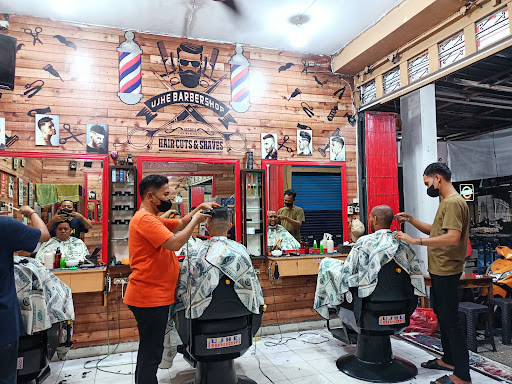 UJHE BARBERSHOP