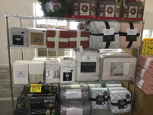 Bargain Warehouse of Memphis - Thumbnail