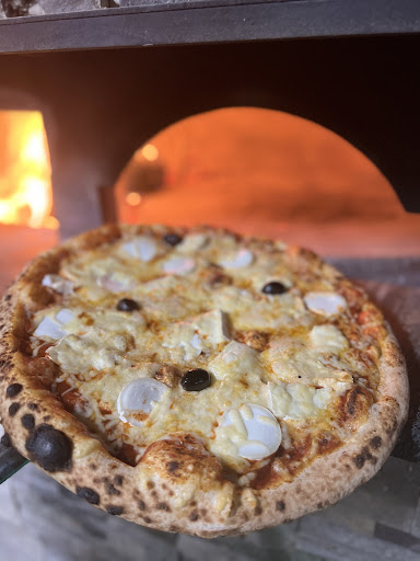 Photo 2 - Pizzeria di milano