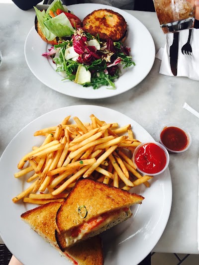 Photos of Santa Monica Seafood Market & Caf&eacute;