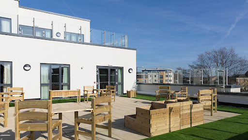 Mountbatten Grange - Expert Care in Windsor