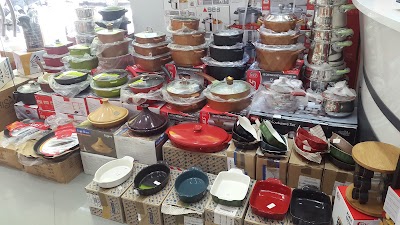 Photos of March&eacute; El Djorf