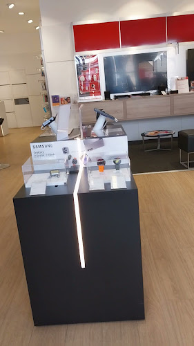 Avis sur Boutique SFR Toulon Strasbourg à Toulon - Magasin de téléphonie mobile