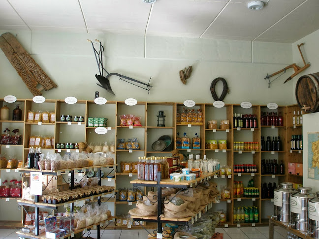 Comentarii opinii despre ΠΑΝΤΟΠΩΛΕΙΟΝ "ΧΥΜΑ & ΤΣΟΥΒΑΛΑΤΑ"(limnos-shop. gr) )