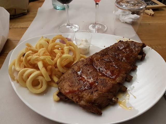 Meat&Co, Medesano