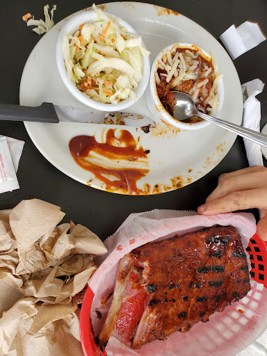 Smokin' Dave's Backyard BBQ & Grill