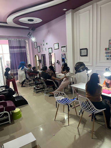Salon putry beauty care
