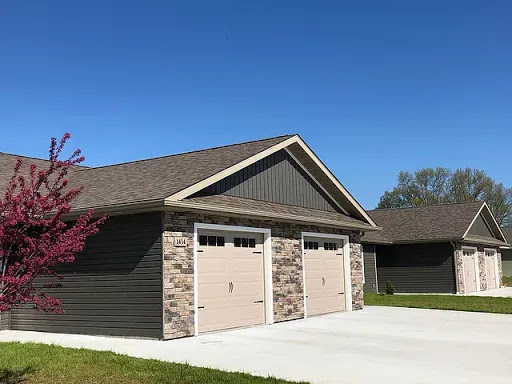 Woodland Crossing Complex