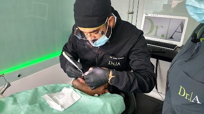 Photos of Unit of Esthetic Dentistry Dr. Alex Llanos
