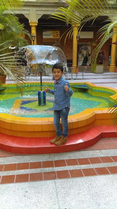 Photos of Centro Comercial Villanueva