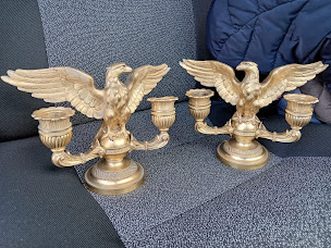 Photo n°21 de Antiquaire Lyon & Rhône-Alpes M.PAYET Père & Fils Antiquités Brocante Service de débarras depuis 1997 à Vaugneray (Magasin de meubles d'occasion)