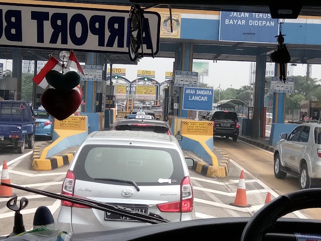 Gerbang Tol Cengkareng 2