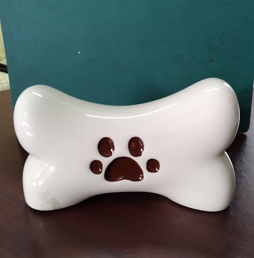 Bertha Pet's - Visual
