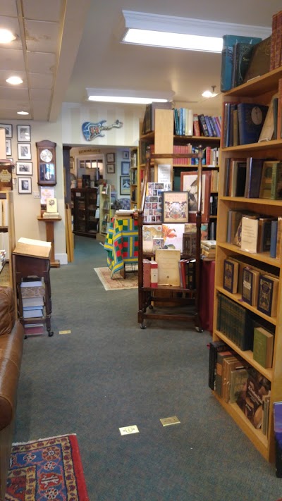 Landmark Booksellers | Franklin, Tennessee