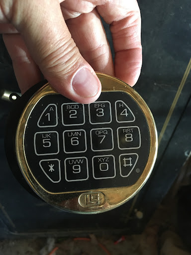 Sam The Locksmith - Visual